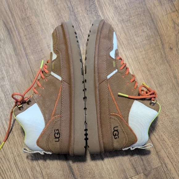 UGG Brown and White Sneakers with Orange Laces - Picture 7 of 7